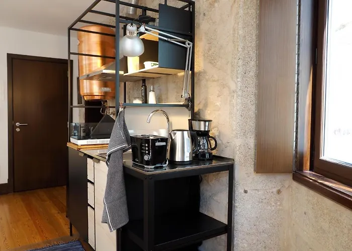 아파트 Framer's House - Authentic Downtown 포르투