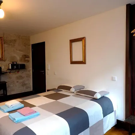 Framer's House - Authentic Downtown Appartement Oporto