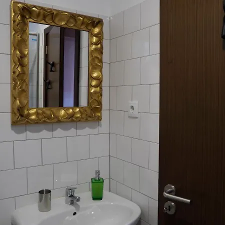 Framer's House - Authentic Downtown Apartament Porto