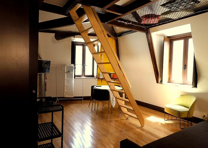 Framer's House - Authentic Downtown Apartman