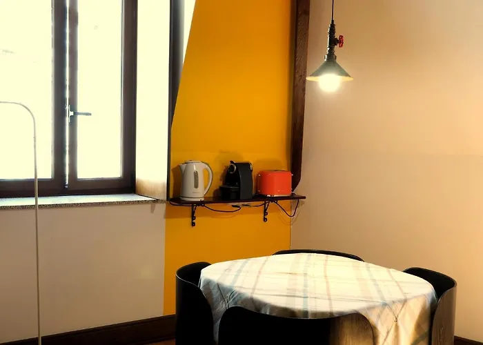 Framer's House - Authentic Downtown Apartman